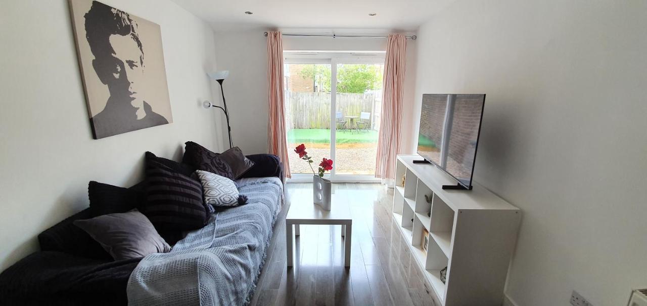 Trendy, Modern Garden Posh Peckham Apartment London Exterior foto